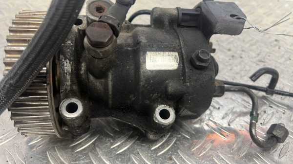 Pompe à injection RENAULT CLIO 3 PHASE 1 BREAK – 8200707450