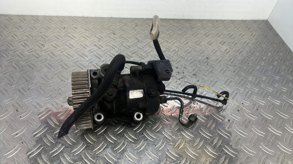 Pompe à injection RENAULT CLIO 3 PHASE 1 BREAK – 8200707450