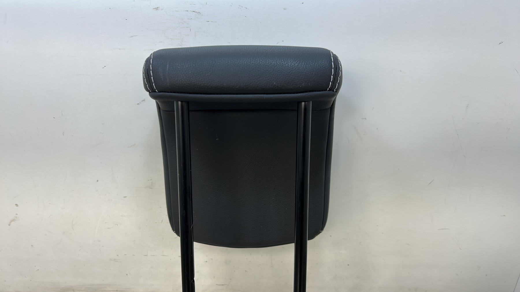 Appui tete arriere RENAULT CLIO 3 PHASE 2 – 7701071688