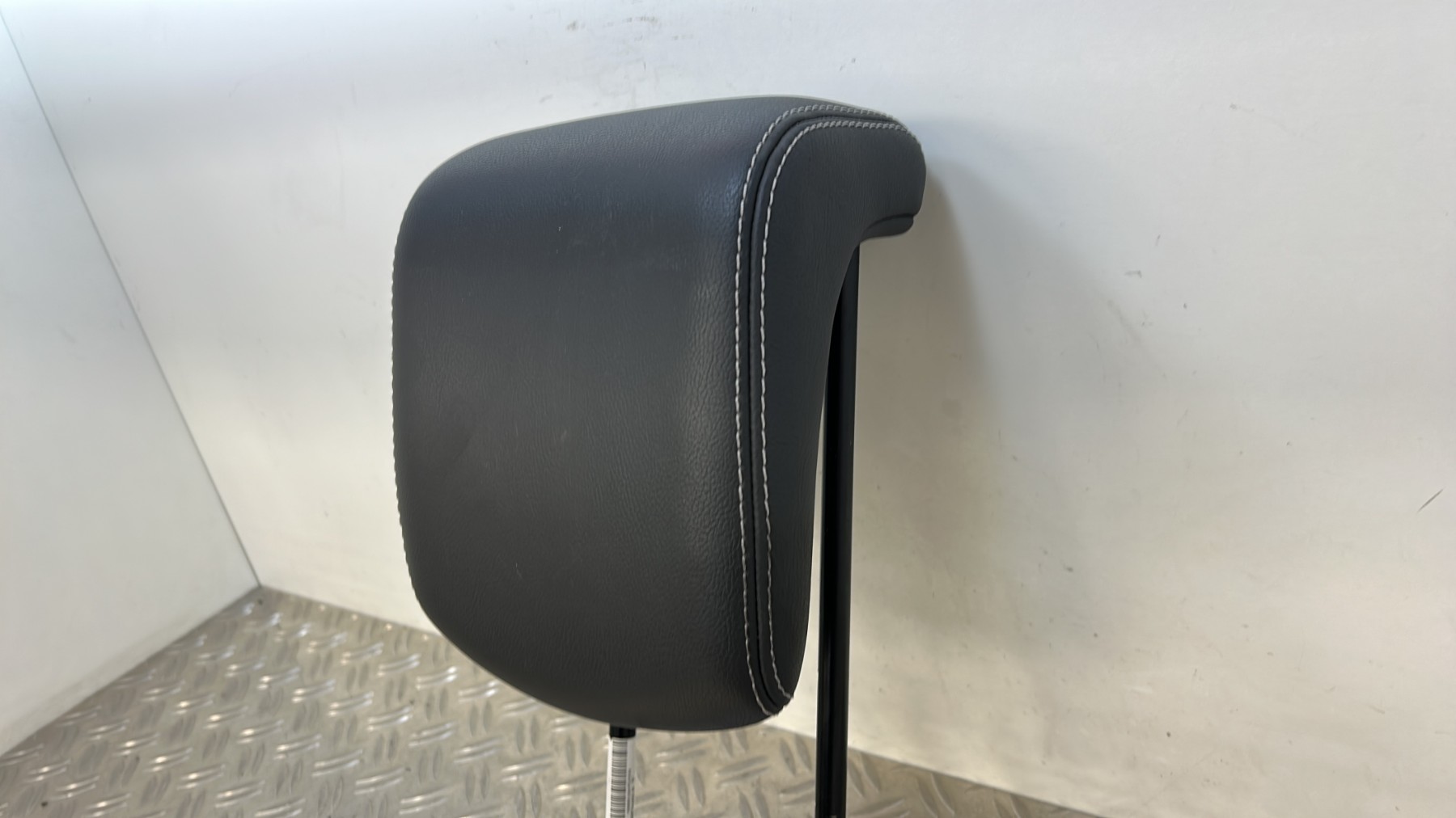 Appui tete arriere RENAULT CLIO 3 PHASE 2 – 7701071688