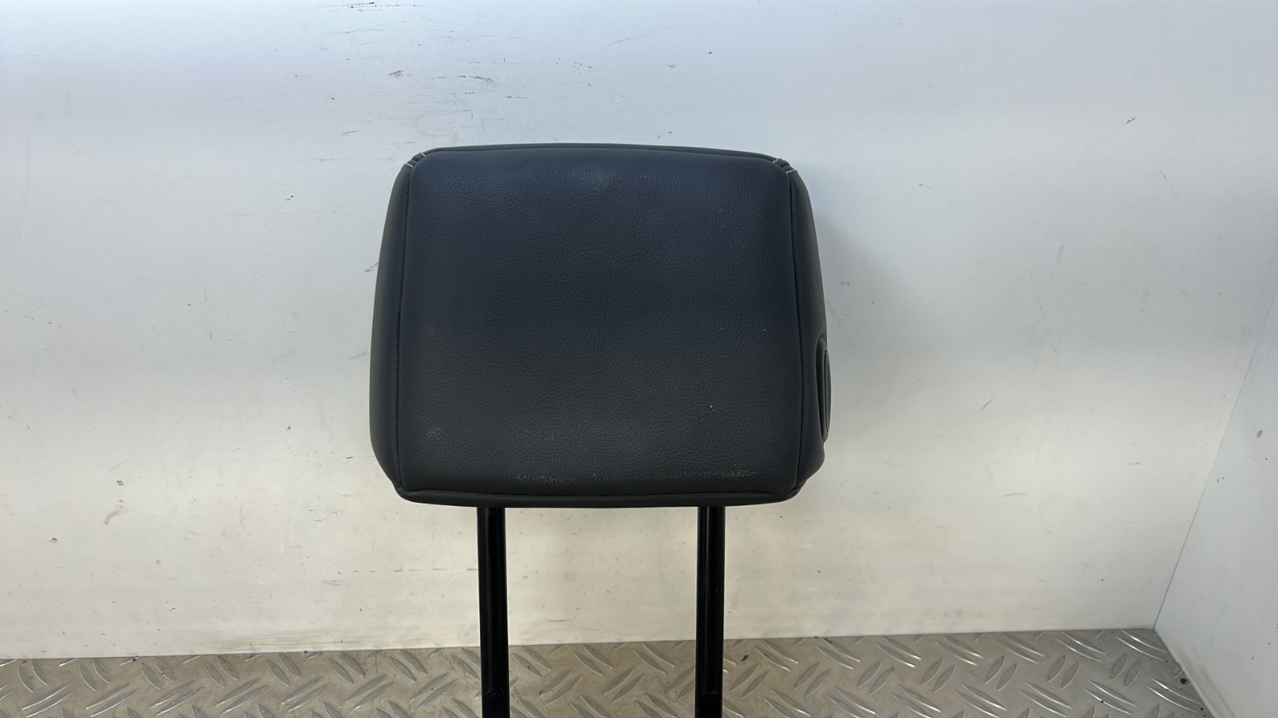 Appui tete avant RENAULT CLIO 3 PHASE 2 – 7701062945