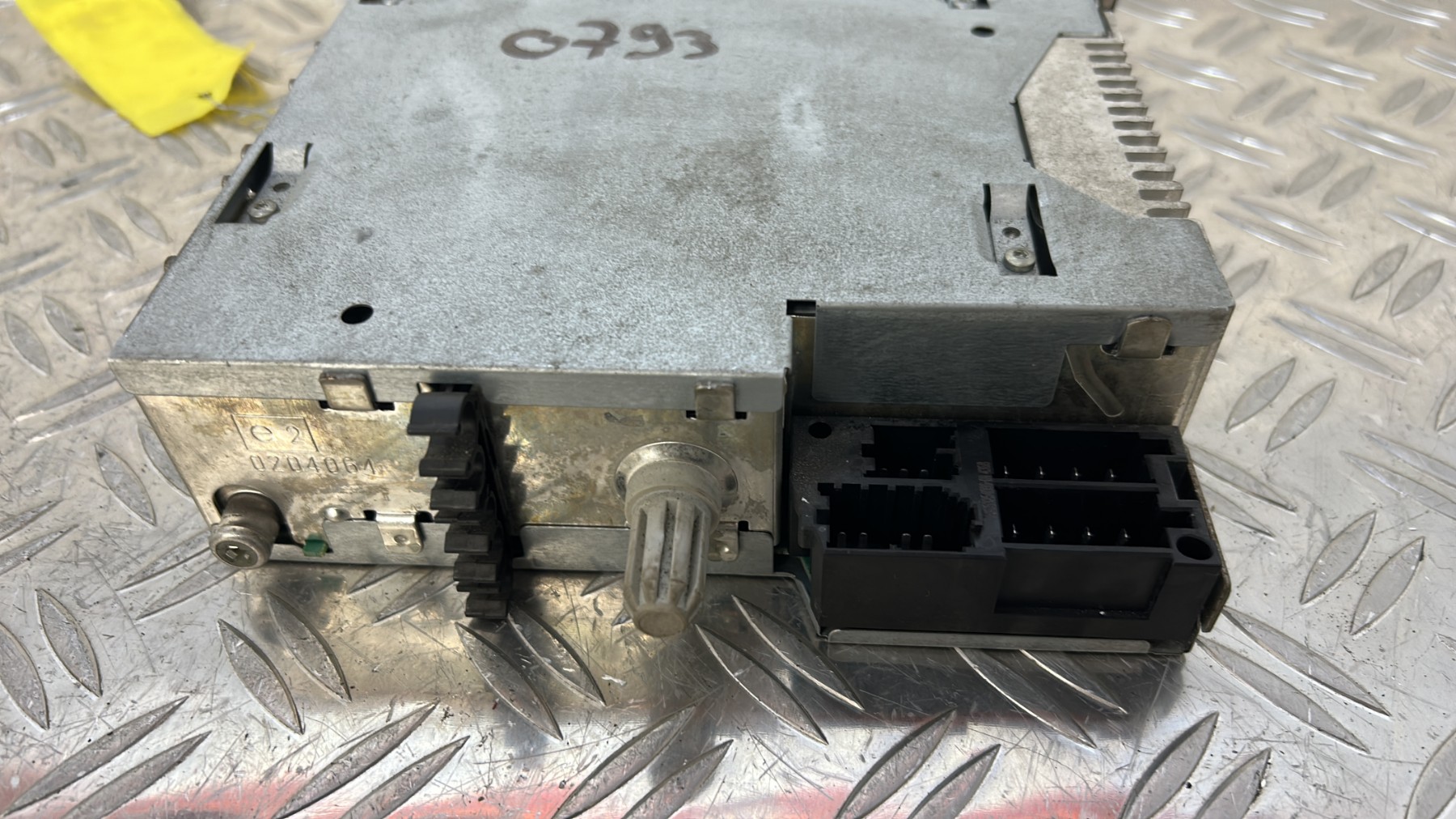 Autoradio d’origine RENAULT CLIO 3 PHASE 2 – 8200666146T