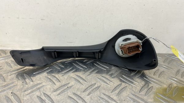 Interrupteur de leve vitre avant droit RENAULT CLIO 3 PHASE 2 – 8200316979