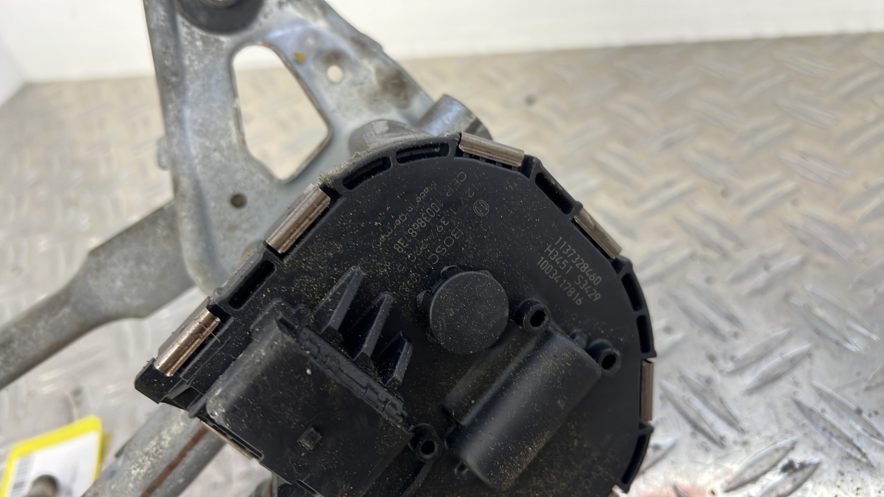 Moteur essuie glace avant droit PEUGEOT 3008 1 PHASE 1 – 9671062380
