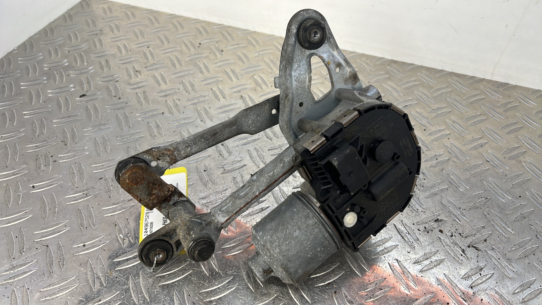 Moteur essuie glace avant droit PEUGEOT 3008 1 PHASE 1 – 9671062380