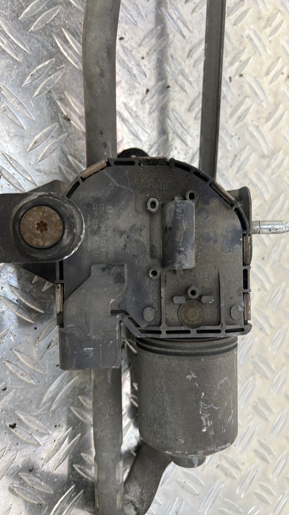 Moteur essuie glace avant VOLKSWAGEN CADDY 3 PHASE 1 – 2K1955023G