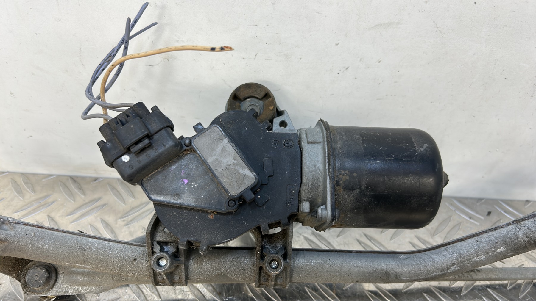 Moteur essuie glace avant CITROEN C3 1 PHASE 1 – 53630187
