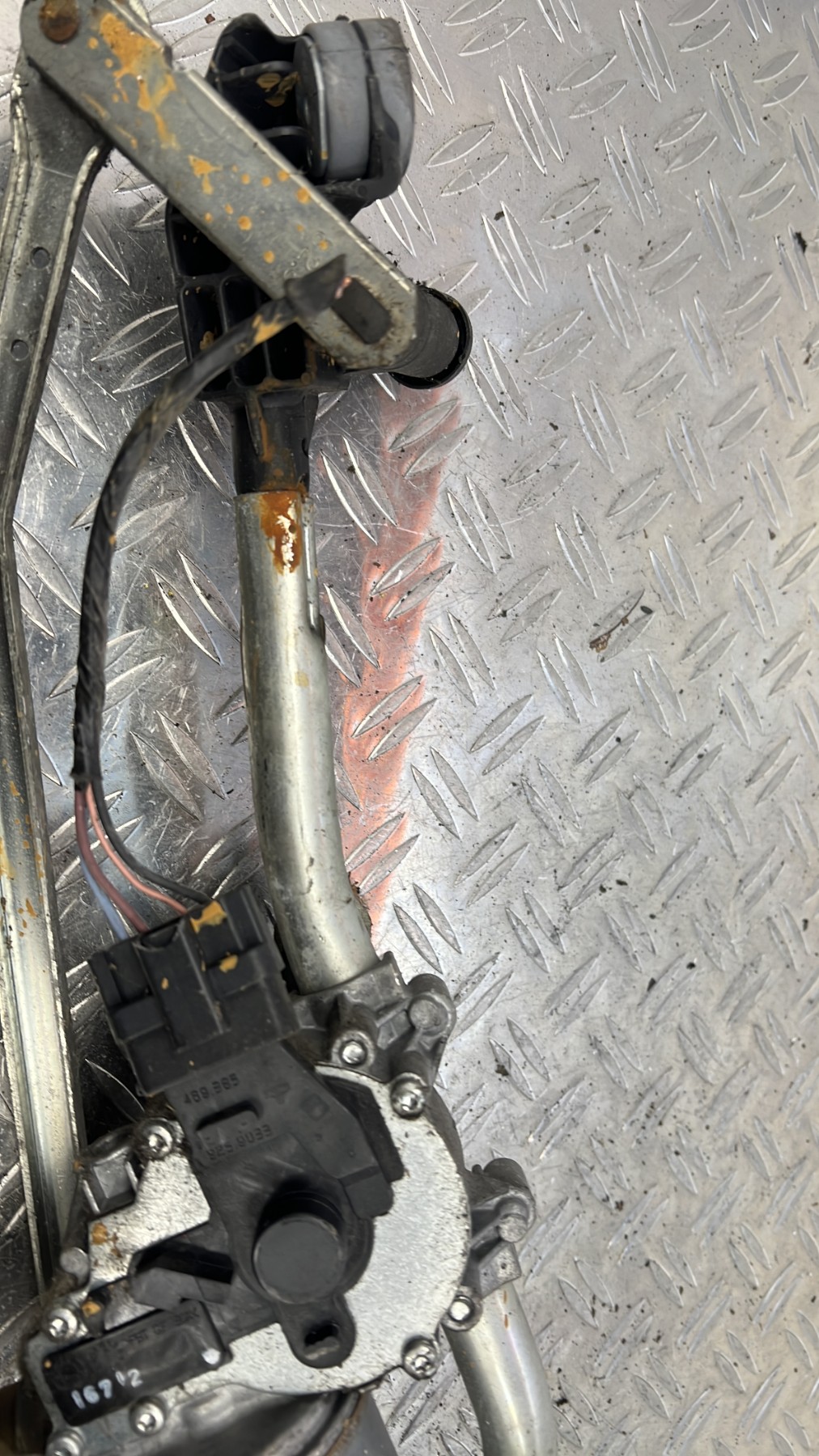 Moteur essuie glace avant RENAULT LAGUNA 3 PHASE 1 BREAK – 288003799R
