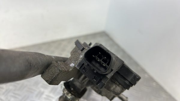 Moteur essuie glace avant TOYOTA COROLLA VERSO 2 PHASE 1 – 851100F020