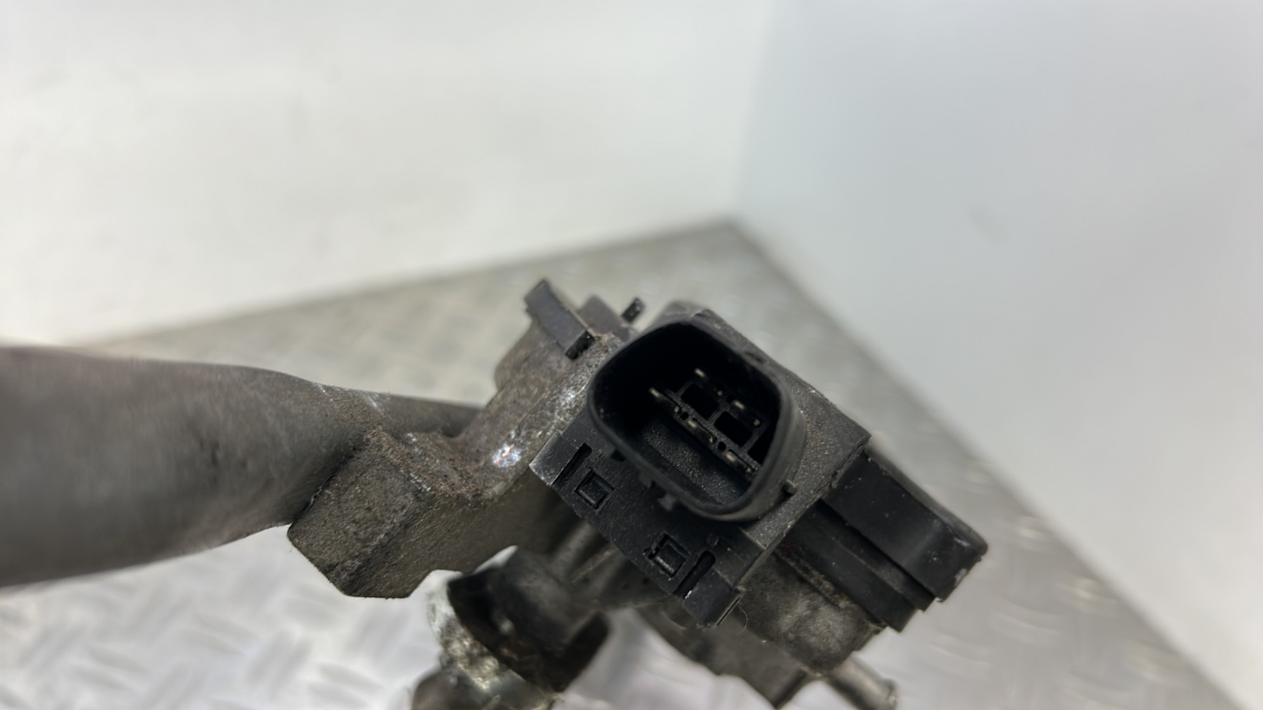 Moteur essuie glace avant TOYOTA COROLLA VERSO 2 PHASE 1 – 851100F020