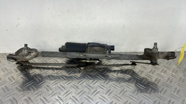 Moteur essuie glace avant TOYOTA COROLLA VERSO 2 PHASE 1 – 851100F020