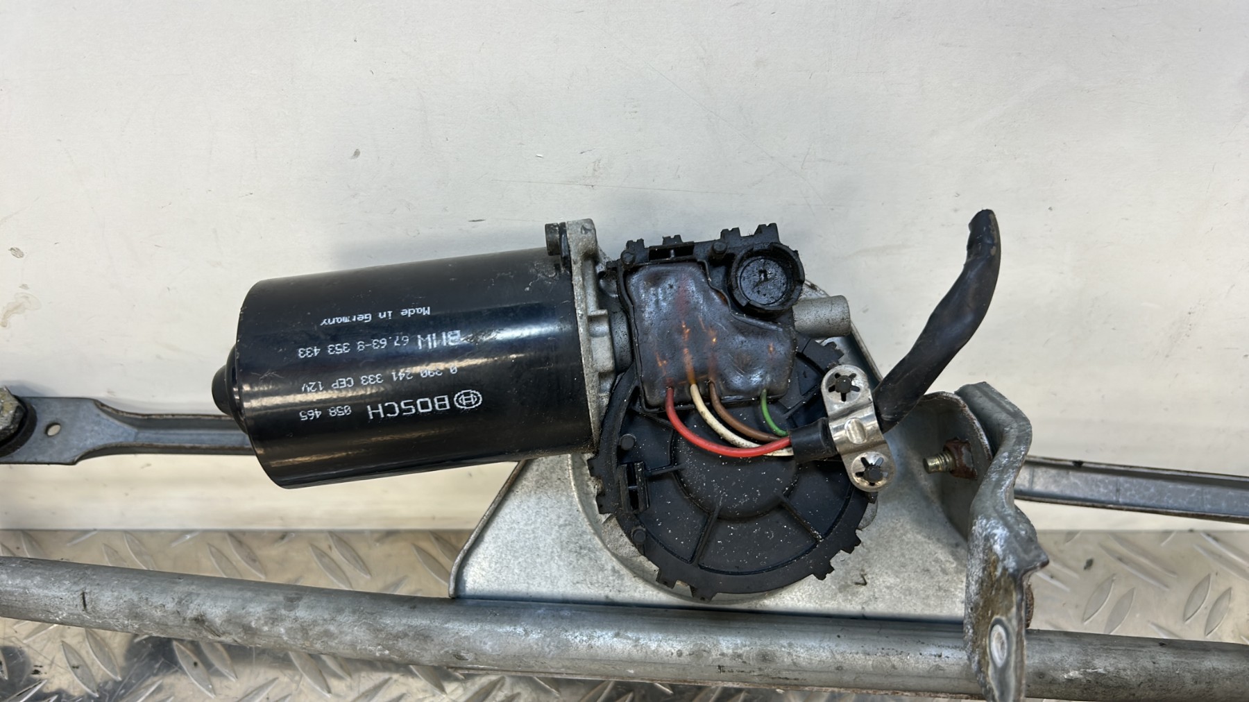Moteur essuie glace avant BMW SERIE 3 E36 – 390241333