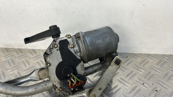Moteur essuie glace avant FORD FIESTA 5 PHASE 1 – 2S6T17B571AC