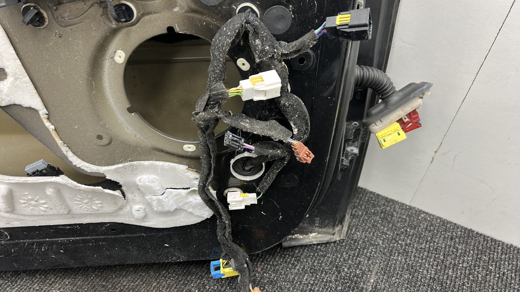 Porte avant gauche PEUGEOT 107 PHASE 3 – 1612543280