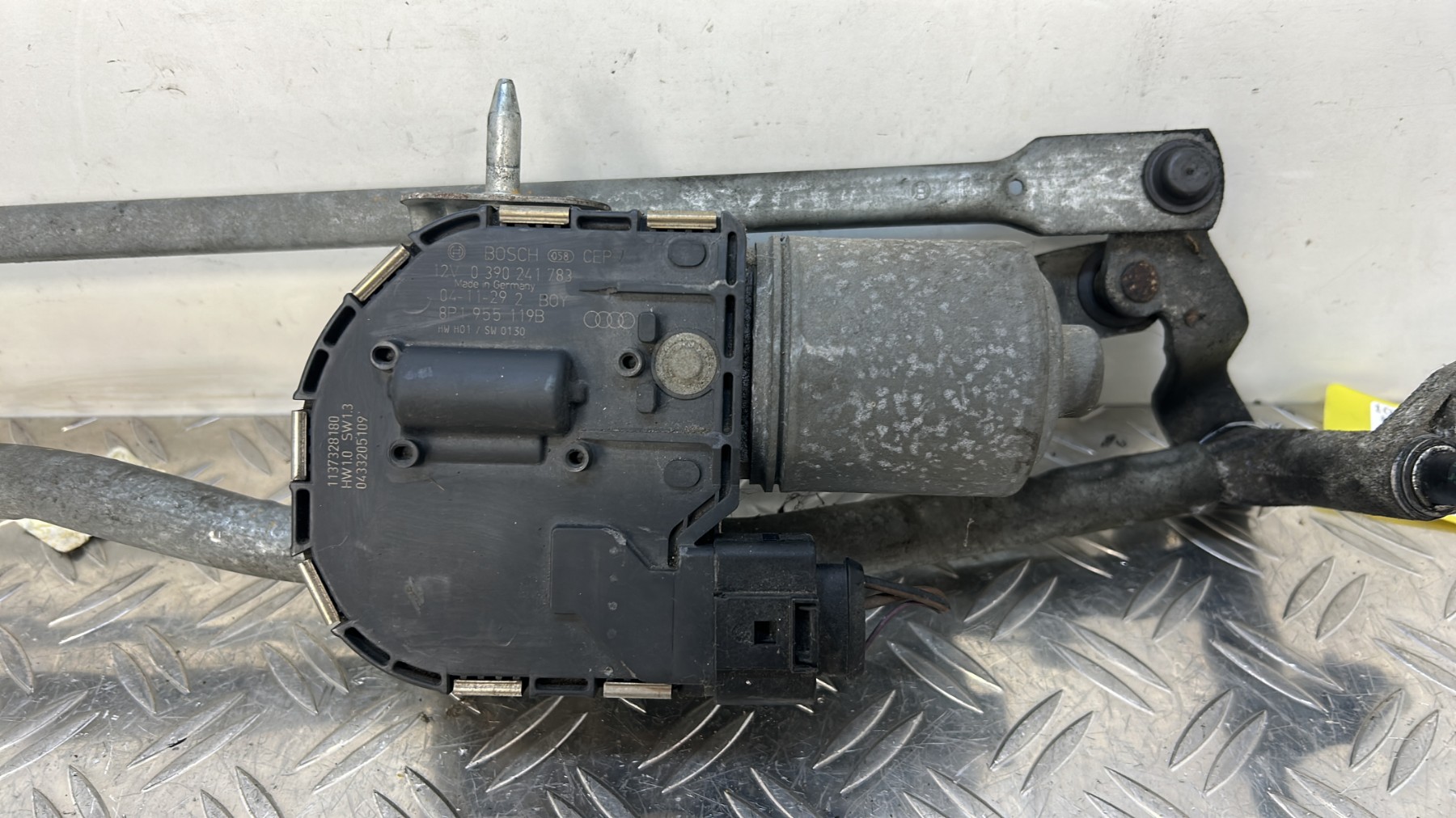 Moteur essuie glace avant AUDI A3 2 SPORTBACK PHASE 1 – 8P1955119B
