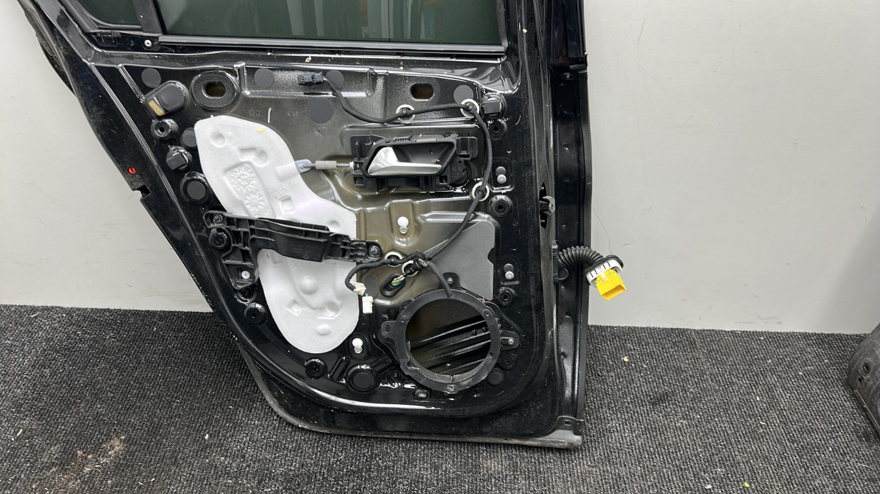 Porte arriere gauche PEUGEOT 208 2 – 9827577980