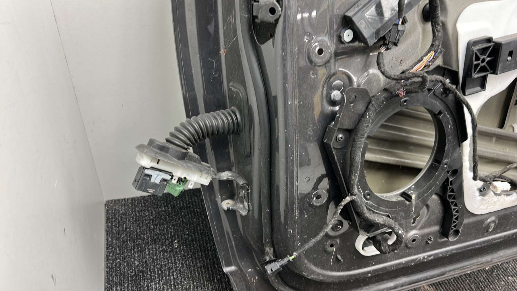 Porte avant droit PEUGEOT 3008 2 PHASE 1 – 9812306280