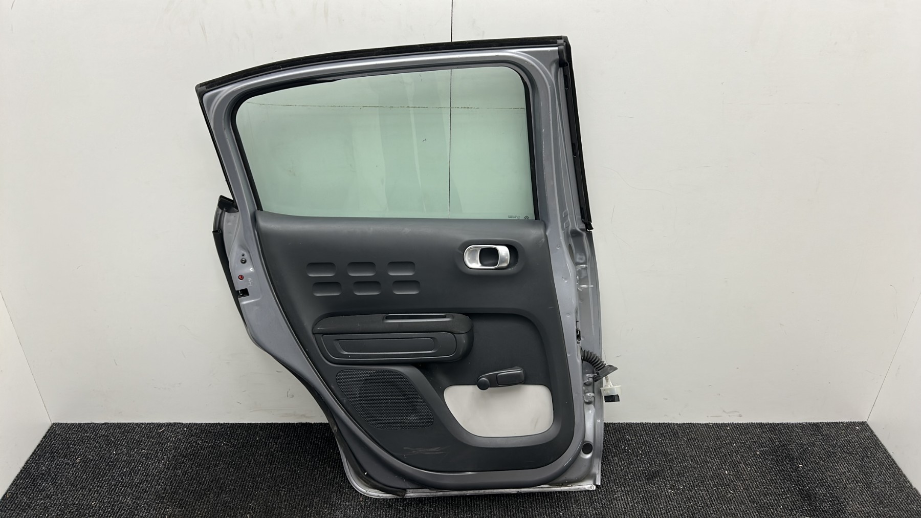 Porte arriere gauche CITROEN C3 3 PHASE 1 – 9812716780