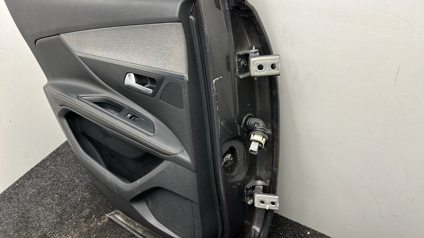 Porte arriere gauche PEUGEOT 3008 2 PHASE 1 – 9812317280