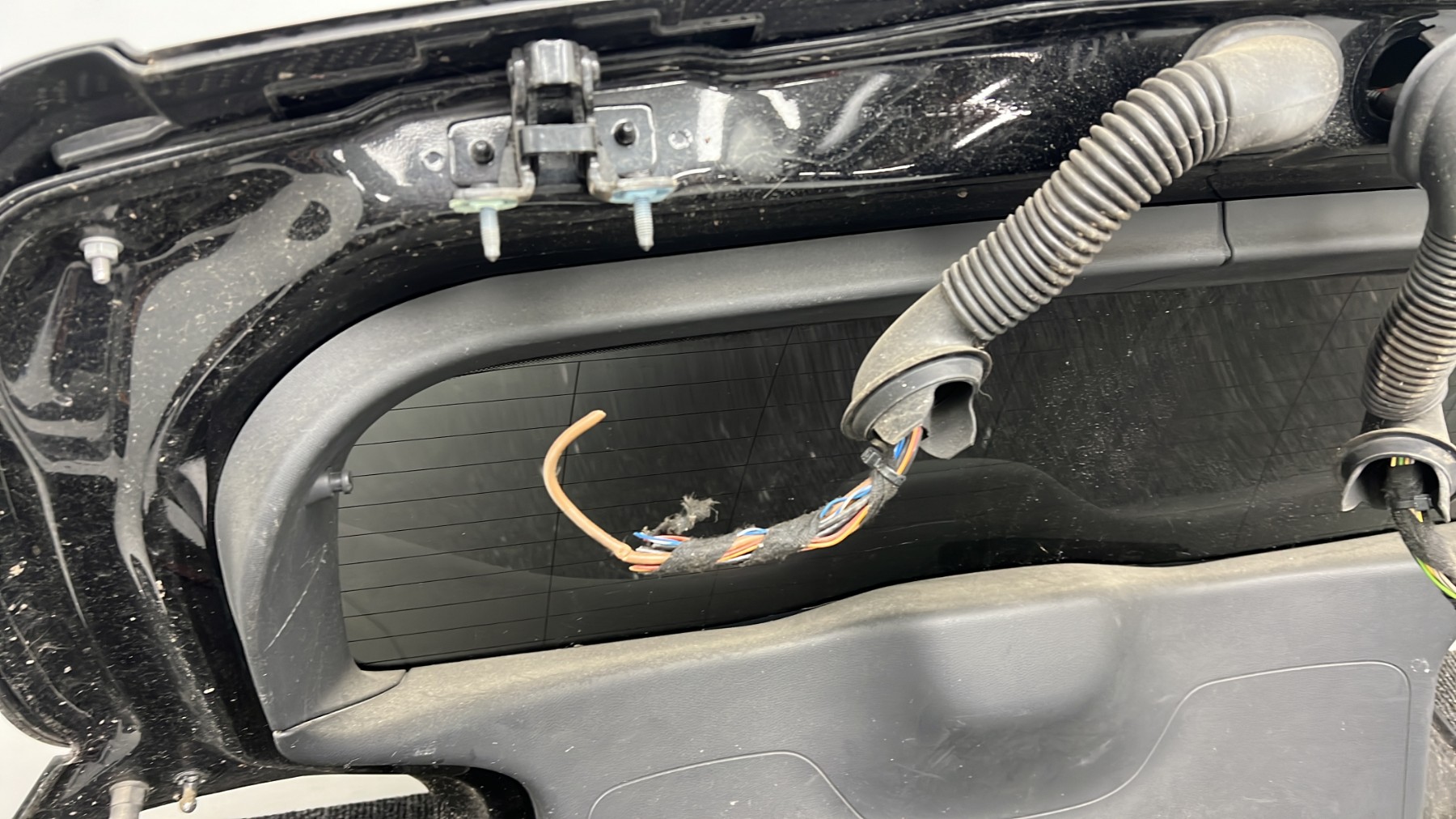 Malle/Hayon arriere MERCEDES CLASSE A 176 PHASE 2 – A1767402200