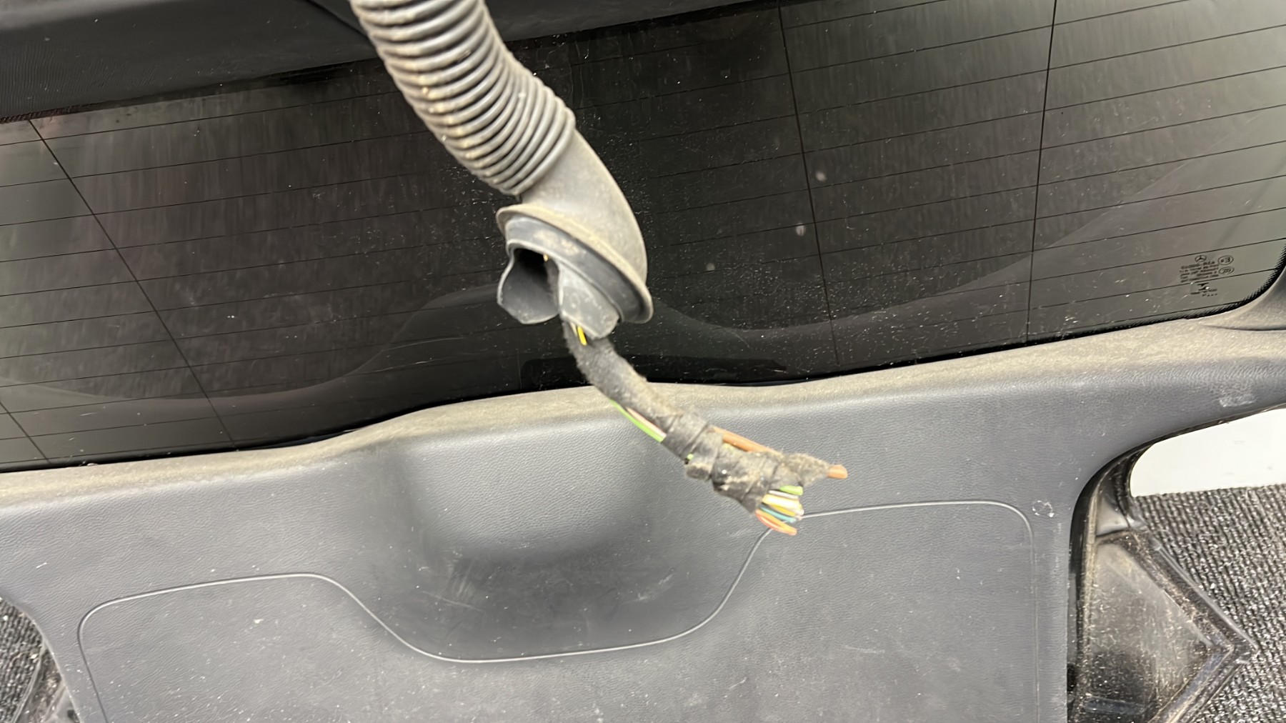 Malle/Hayon arriere MERCEDES CLASSE A 176 PHASE 2 – A1767402200