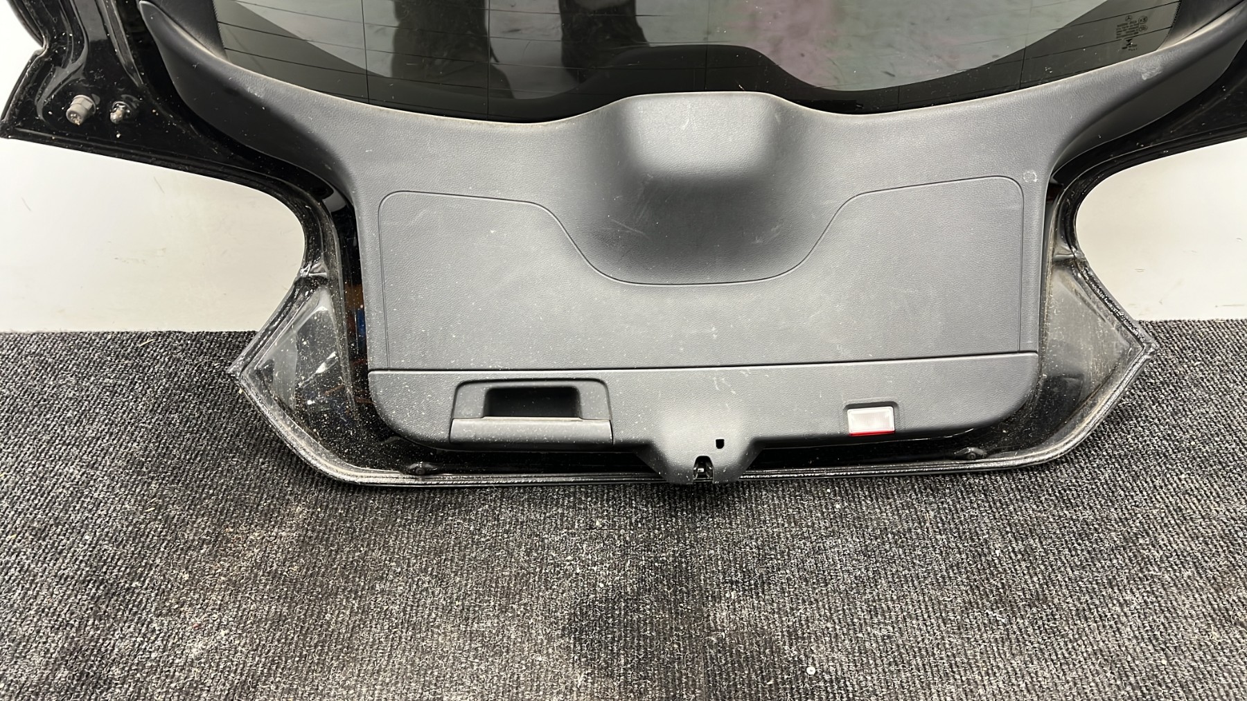 Malle/Hayon arriere MERCEDES CLASSE A 176 PHASE 2 – A1767402200