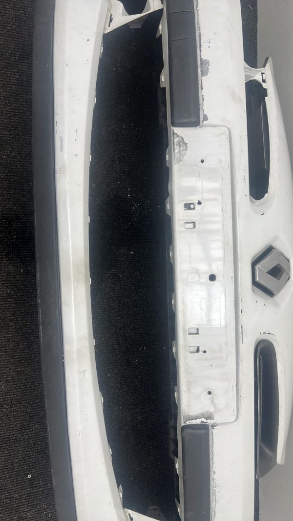 Pare choc avant RENAULT CLIO 3 PHASE 1 – 620223641R