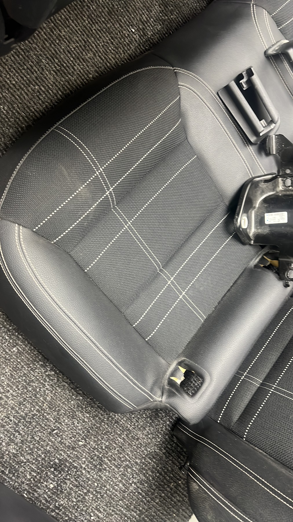 Interieur complet MERCEDES CLASSE A 176 PHASE 2 – A0009109908