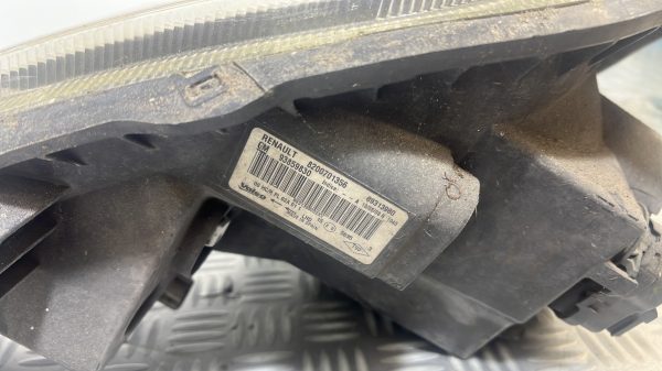 Optique avant principal droit (feux)(phare) RENAULT TRAFIC 2 PHASE 2 – 8200701356