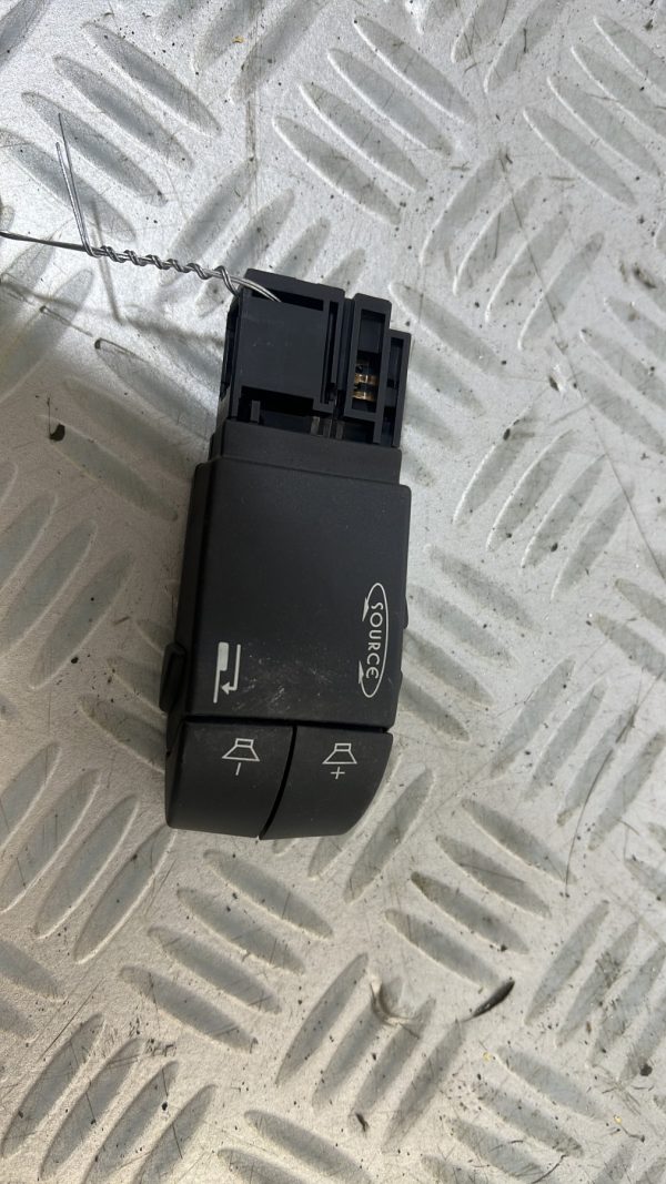 Support commodo (commutateur) RENAULT TWINGO 2 PHASE 1 – (34442201AP)