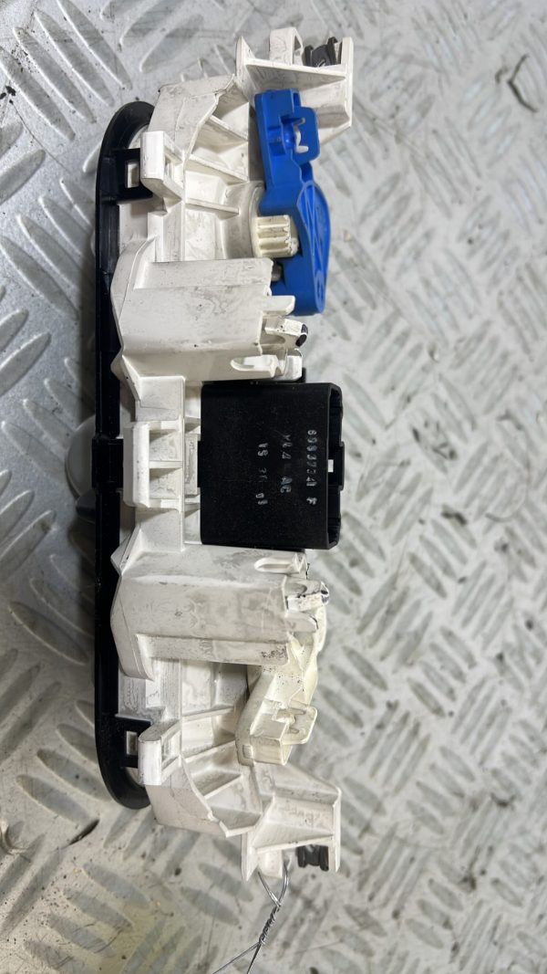 Commande chauffage RENAULT TWINGO 2 PHASE 1 – 7701067954