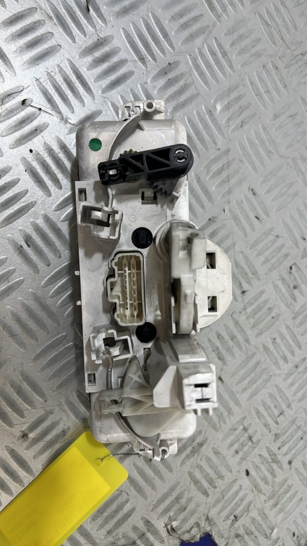 Commande chauffage RENAULT CLIO 3 PHASE 1 – 7701070473