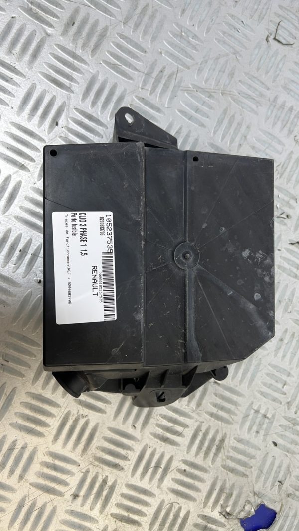 Porte fusible RENAULT CLIO 3 PHASE 1 –  (8200683706)