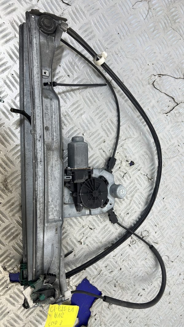 Leve vitre electrique avant gauche RENAULT CLIO 3 PHASE 1 – 400856