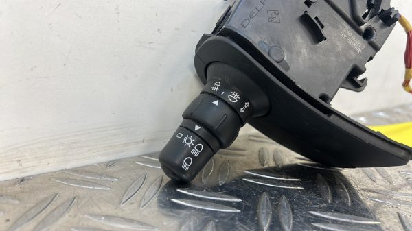 Commodo phare RENAULT CLIO 3 PHASE 1 – (88102002245)