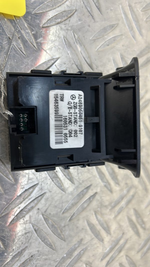 Bouton/Interrupteur MERCEDES CLASSE A 176 PHASE 2 – (A2469050451)