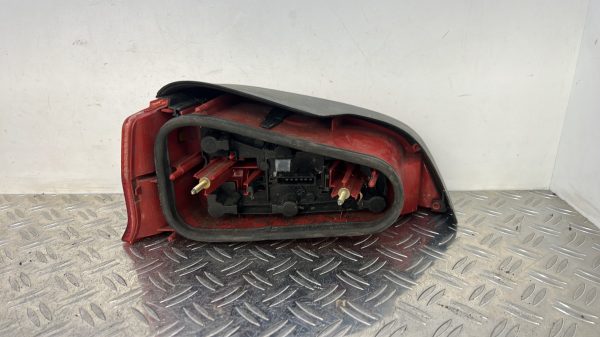 Feu arriere principal droit (feux) PEUGEOT 106 PHASE 2 – 2274D