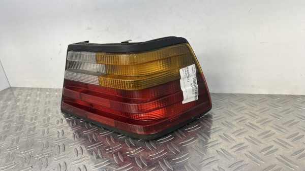 Feu arriere principal droit (feux) MERCEDES 200 W124 PHASE 1 – A1248201066