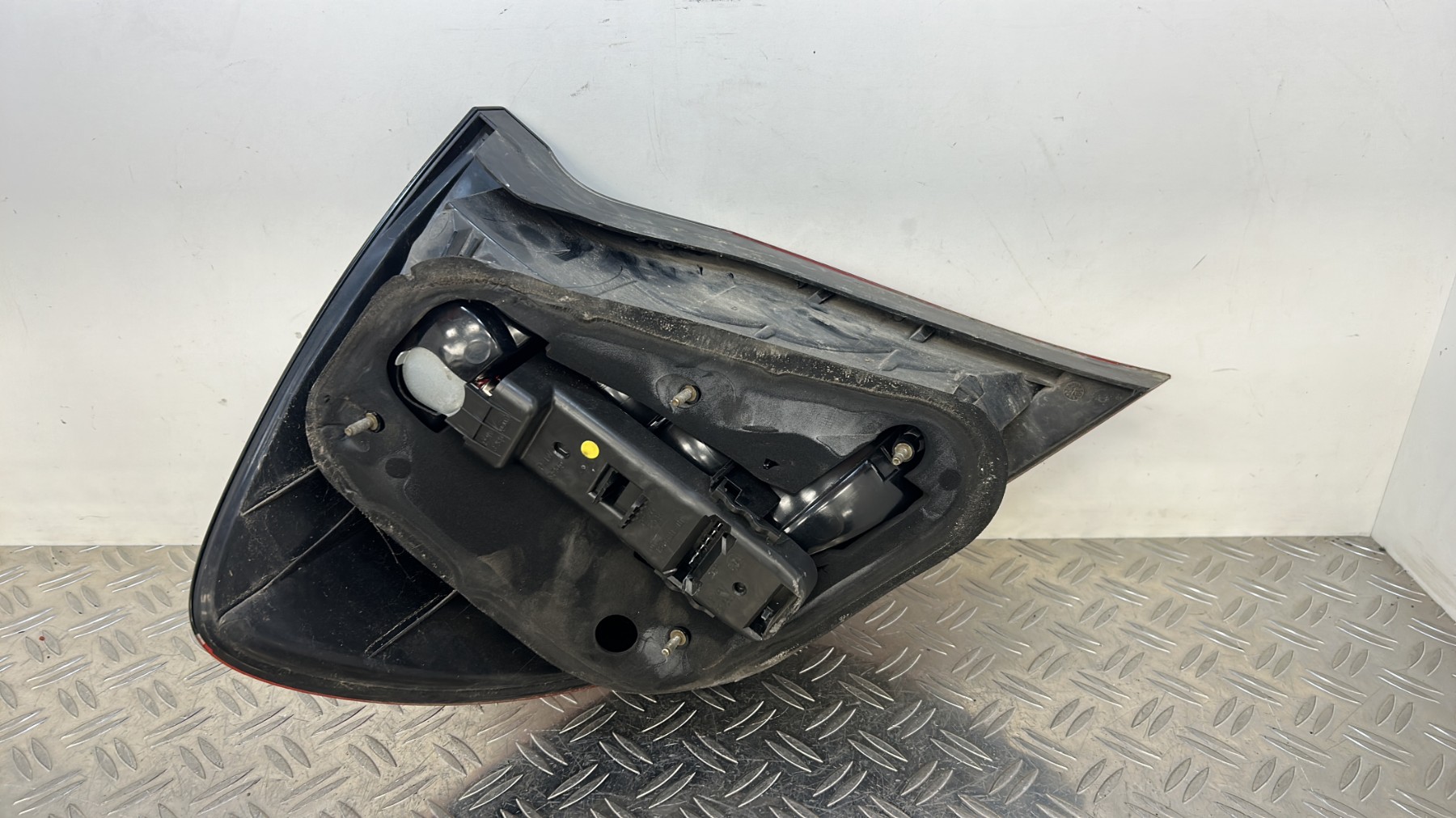 Feu arriere principal droit (feux) MERCEDES CLASSE C 203 COUPE SPORT PHASE 1 – A15163100