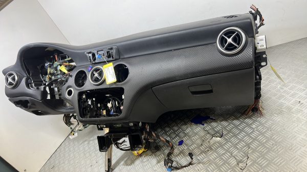 Tableau de bord MERCEDES CLASSE A 176 PHASE 2 – A17668018019H68
