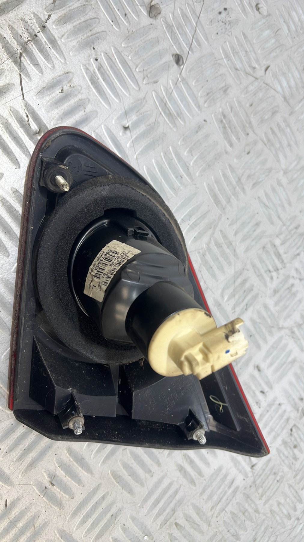 Feu arriere secondaire gauche (feux) NISSAN QASHQAI 1 PHASE 2 – 89071063