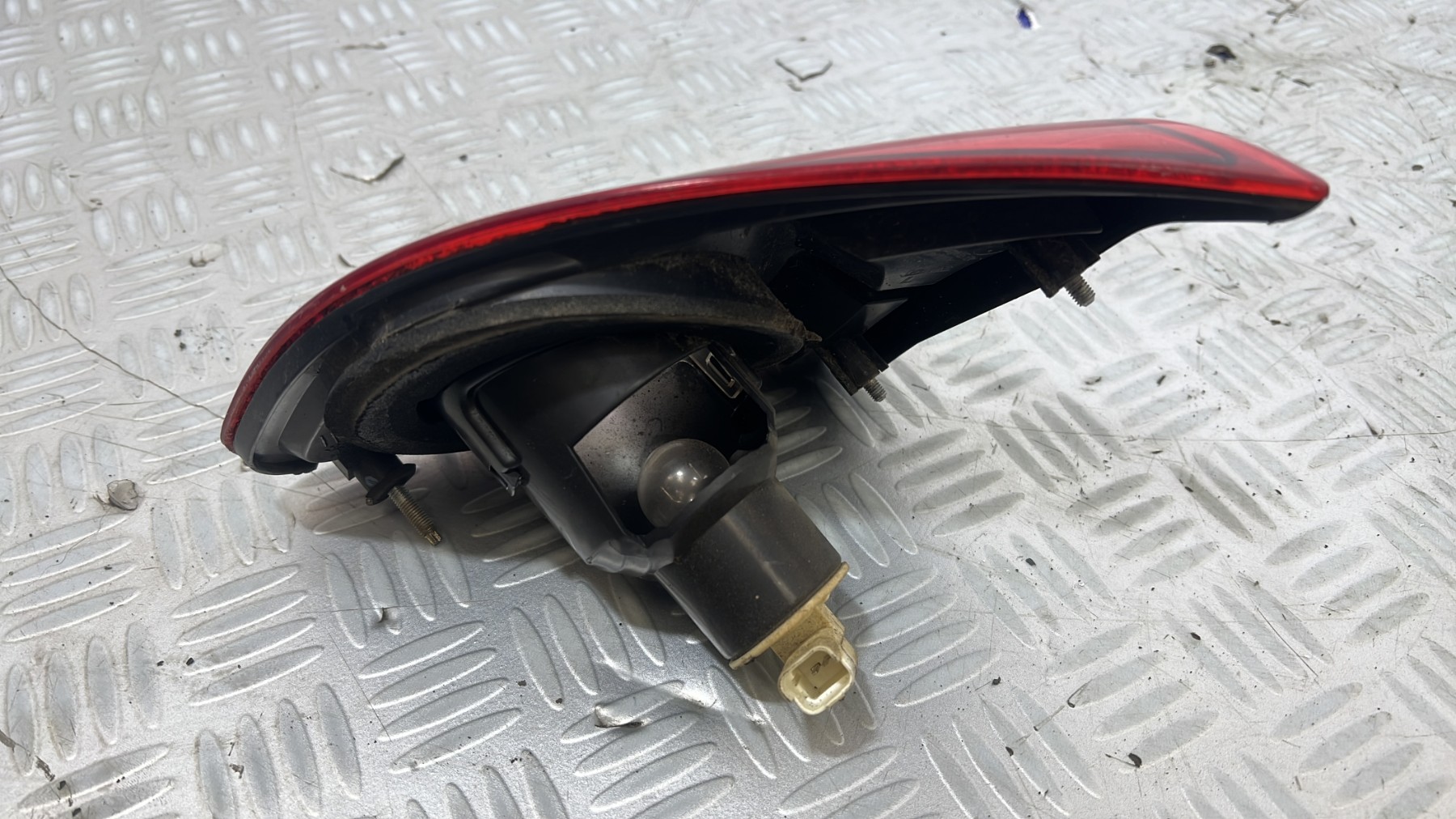 Feu arriere secondaire gauche (feux) NISSAN QASHQAI 1 PHASE 2 – 89071063