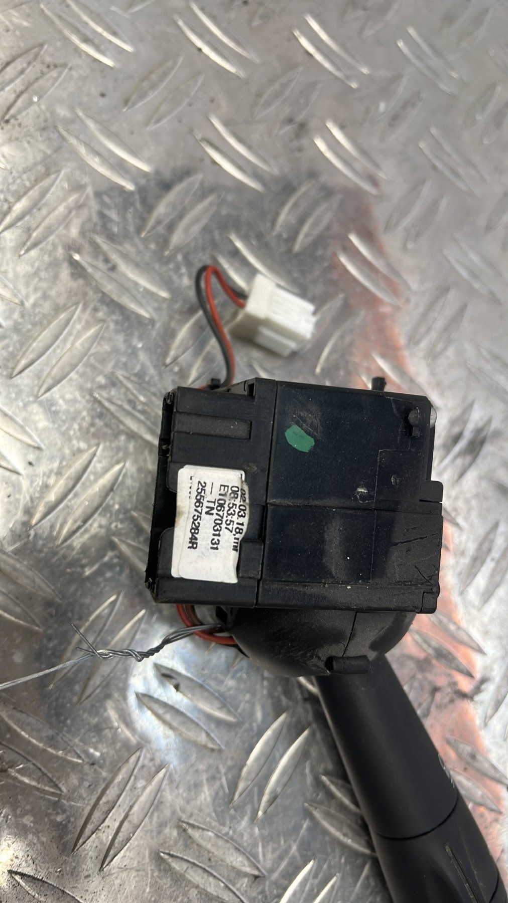 Commodo phare RENAULT CLIO 4 PHASE 2 – 255675284R