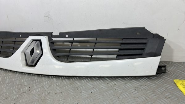 Calandre RENAULT MASTER 2 PHASE 3 – 8200426365