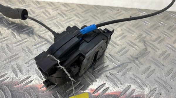 Serrure avant gauche RENAULT LAGUNA 3 PHASE 2 – 805010004R