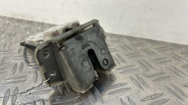 Serrure de hayon SUZUKI SWIFT 3 – B6765