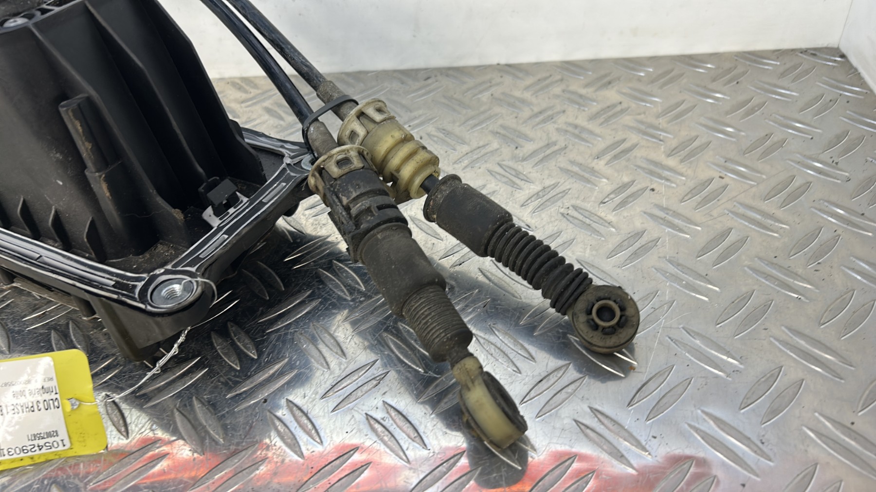 Tringlerie boite RENAULT CLIO 3 PHASE 1 BREAK – 8200755871