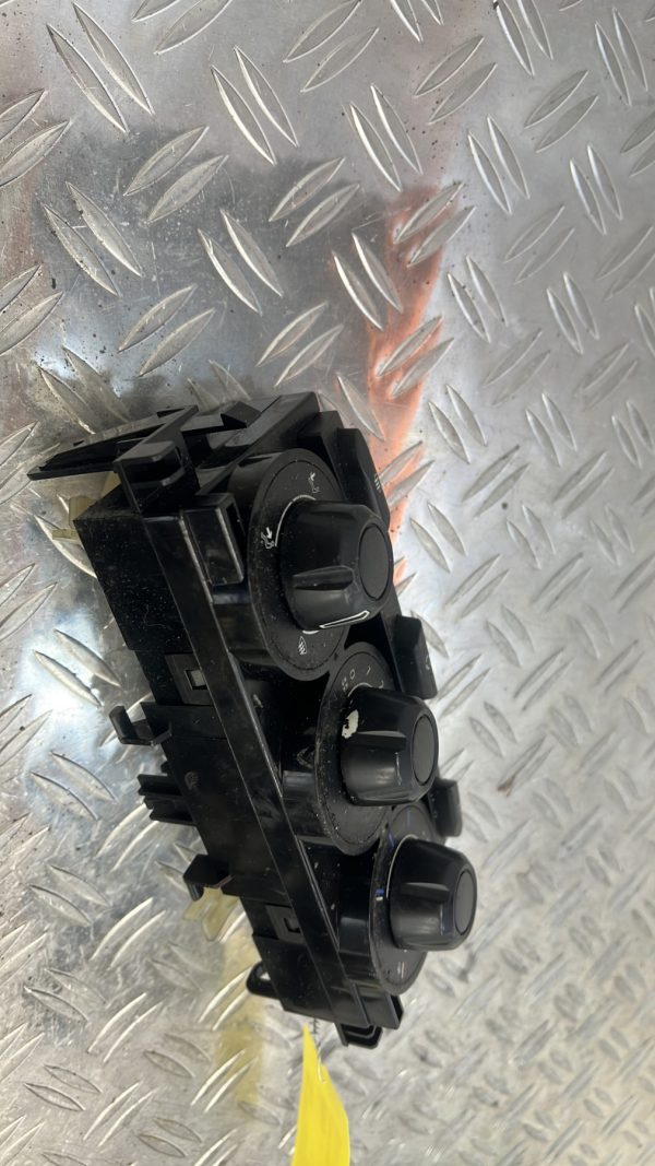 Commande chauffage CITROEN C3 2 PHASE 1 – 00006452W7