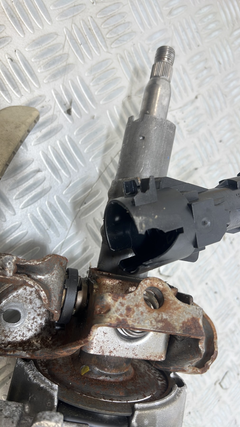 Colonne de direction FIAT 500 2 CABRIO PHASE 2 – 28151888