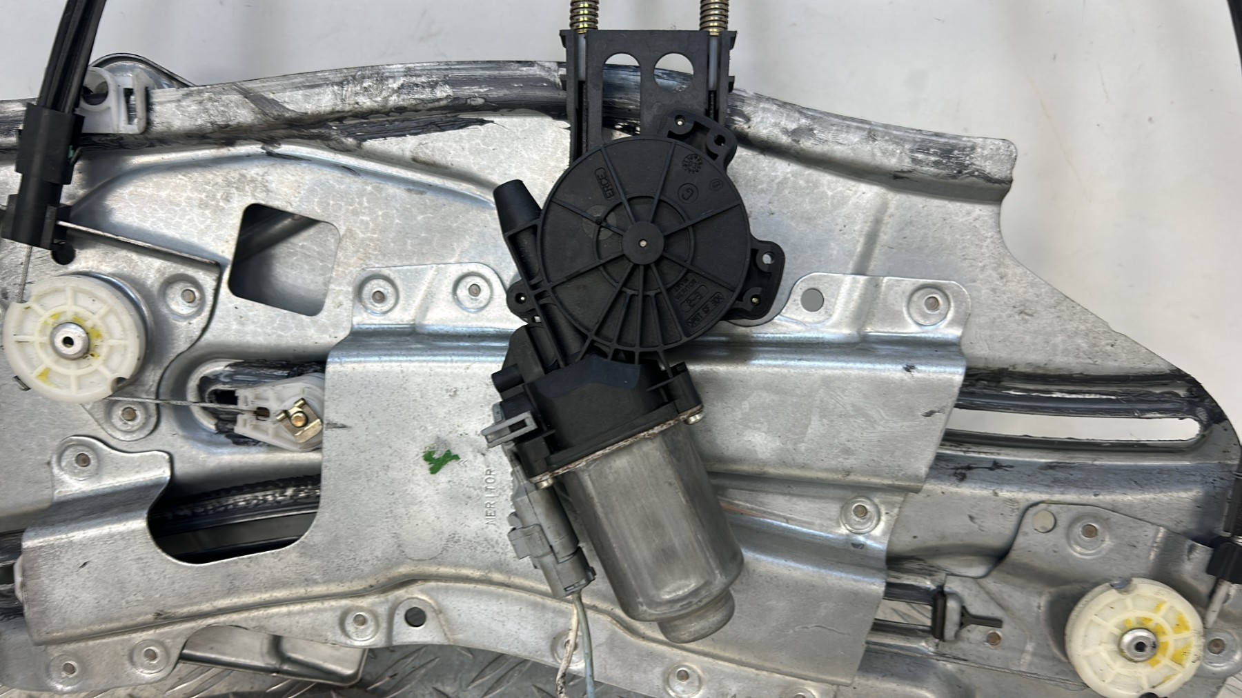 Leve vitre electrique arriere droit CITROEN C3 PLURIEL PHASE 1 CABRIOLET – 9643071080D